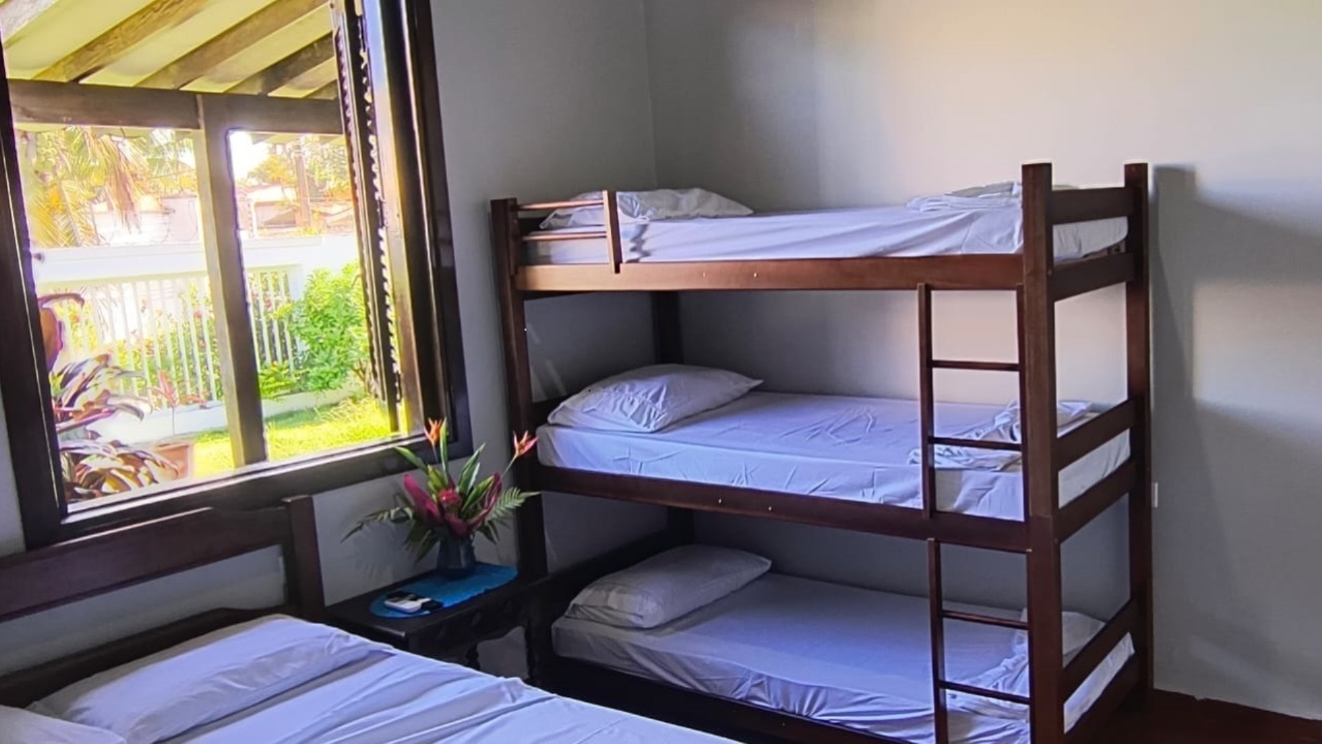 belcihe + cama quarto 1.jpeg