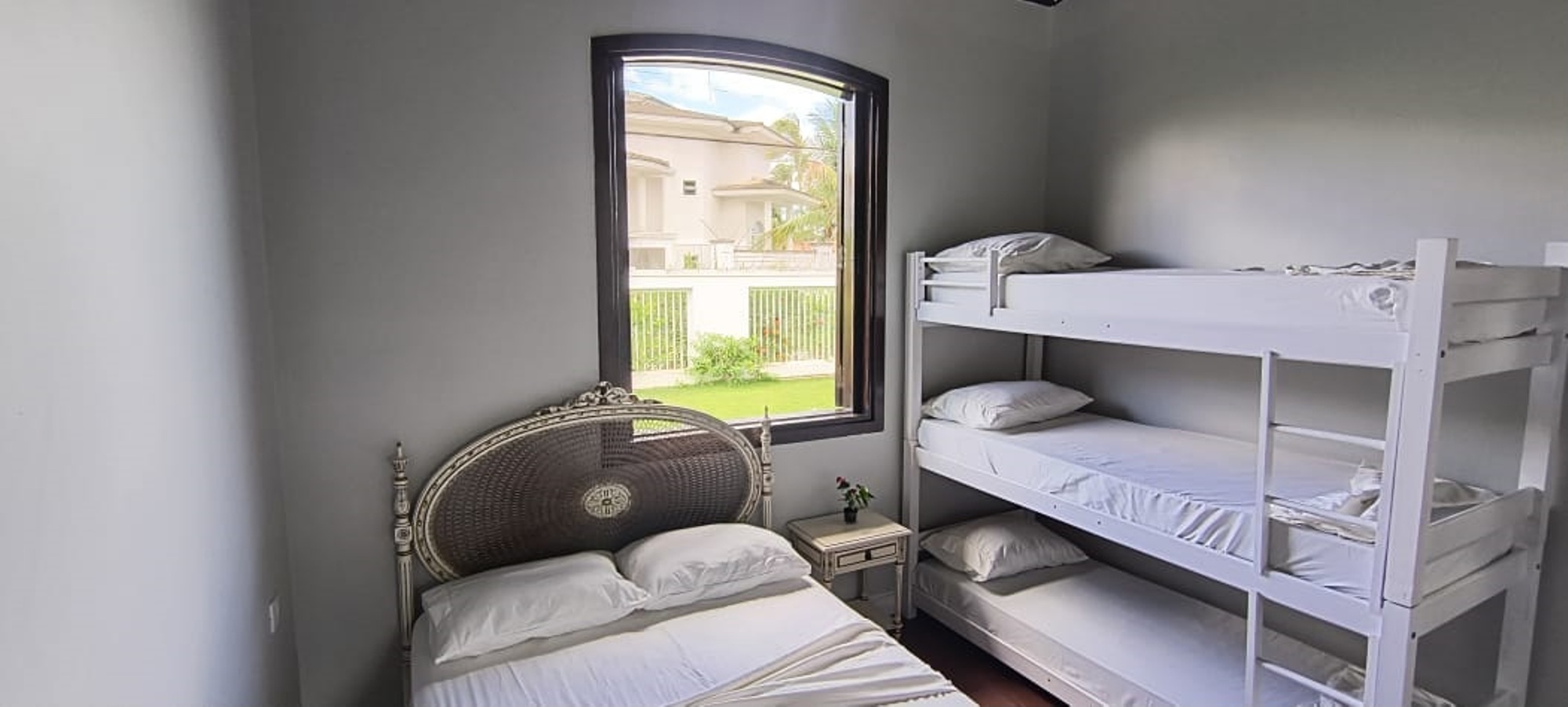 foto janela cama + jan q2.jpeg